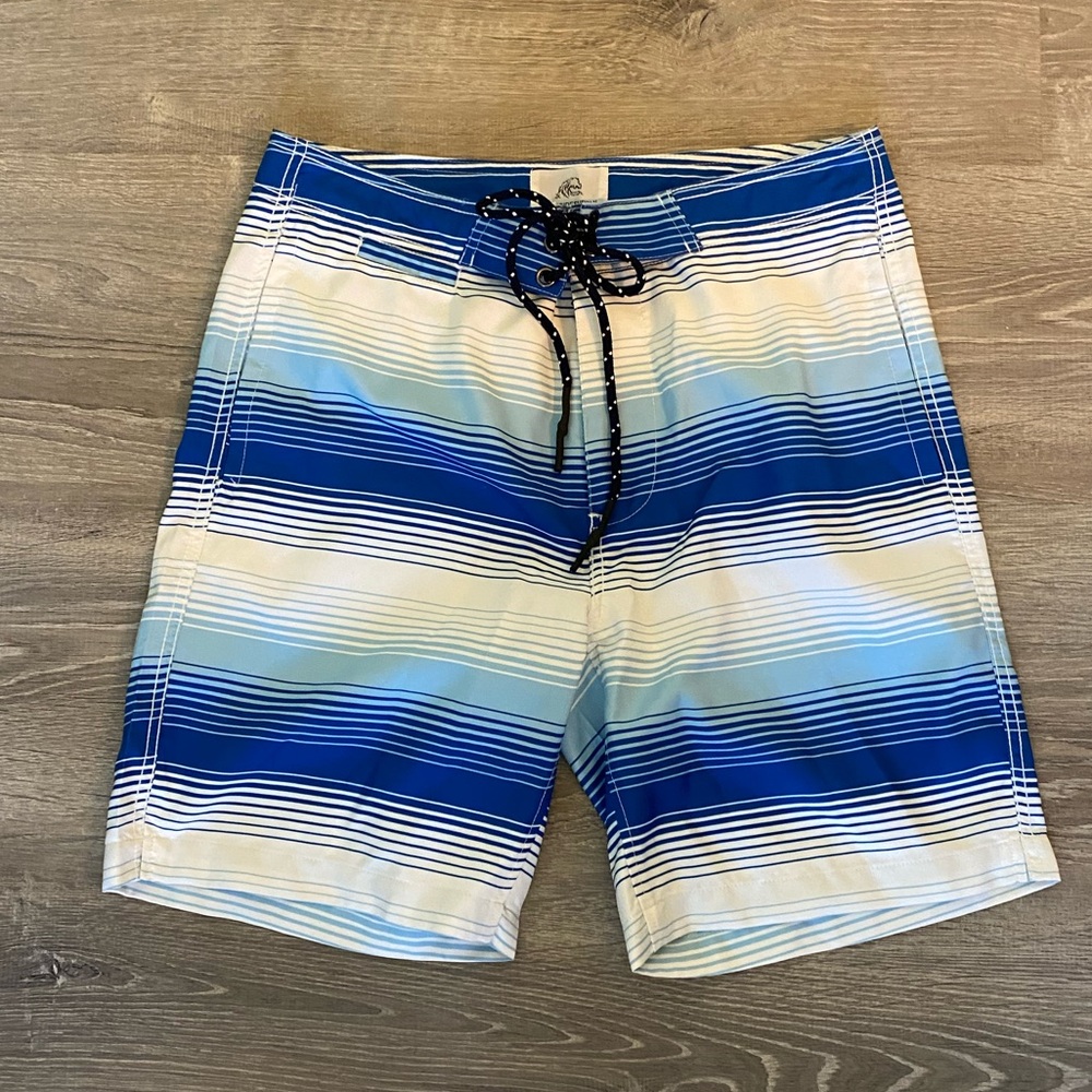 NWT Surfside Supply Boardshorts Size Medium
